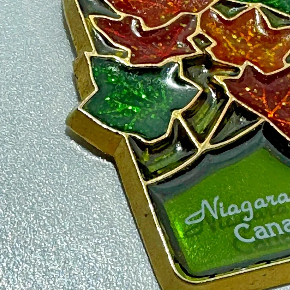 Niagara Falls Canada Leaf Keychain Key‎ Ring